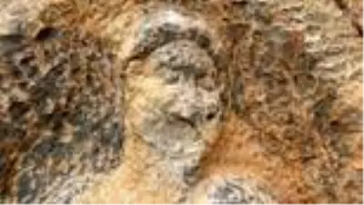 Herkül'ün başı definecilerle dertte Herkül'ün başı definecilerle dertte