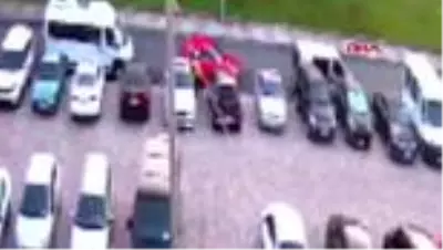 KİMSEYE ALDIRMADAN HIRSIZLIĞA DEVAN EDEN ŞÜPHELİLER KAMERADA KİMSEYE ALDIRMADAN HIRSIZLIĞA DEVAN EDEN ŞÜPHELİLER KAMERADA