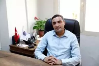 Kurbanlıkta kulak küpesine dikkat Kurbanlıkta kulak küpesine dikkat