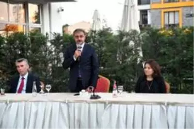 Mülki idare amirlerine veda yemeği Mülki idare amirlerine veda yemeği