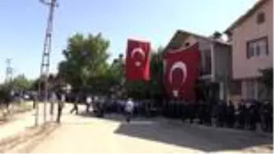 Şehit Sözleşmeli Piyade Er Mustafa Ahmet Demir son yolculuğuna uğurlandı