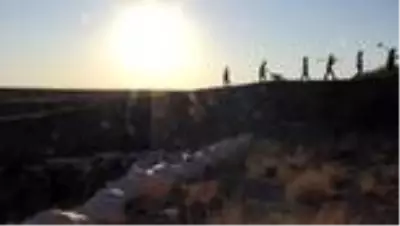 Suriye sınırındaki Oylum Höyük'te kazılar yeniden başladı Suriye sınırındaki Oylum Höyük'te kazılar yeniden başladı