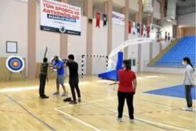 Altındağlı gençler hedefi 12'den vuruyor Altındağlı gençler hedefi 12'den vuruyor