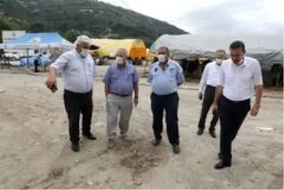 Başkan Demirtaş: 'Kurbanlıklar pazara inmeden çalışmalarımızı tamamladık' Başkan Demirtaş: 'Kurbanlıklar pazara inmeden çalışmalarımızı tamamladık'