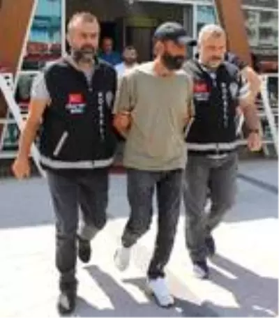 Vahşetin sebebi ortaya çıktı! Katil zanlısı, Ebru Tenk'i eşiyle görüştüğü için öldürmüş Vahşetin sebebi ortaya çıktı! Katil zanlısı, Ebru Tenk'i eşiyle görüştüğü için öldürmüş