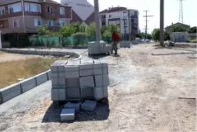 Ergene Belediyesi yol yapım çalışmalarına devam ediyor Ergene Belediyesi yol yapım çalışmalarına devam ediyor