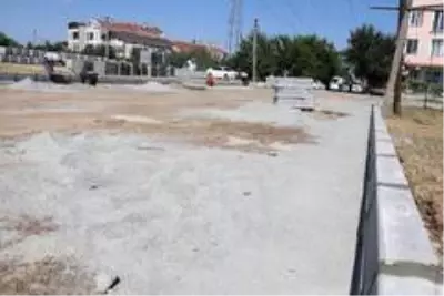 Ergene Belediyesi yol yapım çalışmalarına devam ediyor Ergene Belediyesi yol yapım çalışmalarına devam ediyor