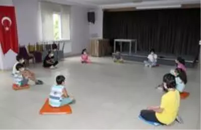 Esenyurt Belediyesi Kültür Akademisi Yaz Okulu, 25 branşta eğitime başladı Esenyurt Belediyesi Kültür Akademisi Yaz Okulu, 25 branşta eğitime başladı