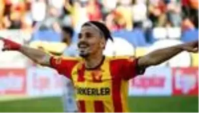 Göztepe, Serdar Gürler'i bırakmıyor Göztepe, Serdar Gürler'i bırakmıyor