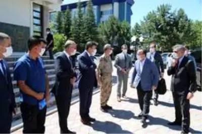 İçişleri Bakan Yardımcısı Çataklı: 'Gülistan Doku'nun bulunması için barajın boşaltılmasına... İçişleri Bakan Yardımcısı Çataklı: 'Gülistan Doku'nun bulunması için barajın boşaltılmasına...