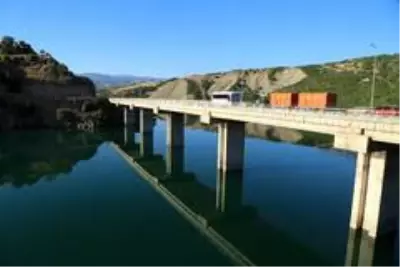 İçişleri Bakan Yardımcısı Çataklı: 'Gülistan Doku'nun bulunması için barajın boşaltılmasına... İçişleri Bakan Yardımcısı Çataklı: 'Gülistan Doku'nun bulunması için barajın boşaltılmasına...