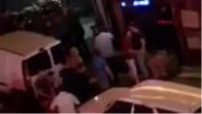 KAĞITHANE'DE ÇOCUĞA TACİZ İDDİASINA LİNÇ GİRİŞİMİ KAĞITHANE'DE ÇOCUĞA TACİZ İDDİASINA LİNÇ GİRİŞİMİ