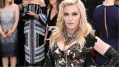 Rusya, eşcinsellerin haklarını savunan Madonna'ya 1 milyon dolar ceza kesti Rusya, eşcinsellerin haklarını savunan Madonna'ya 1 milyon dolar ceza kesti