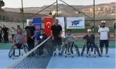 Son dakika! Tenis Federasyonu Başkanı Cengiz Durmuş, Şırnak'ı ziyaret etti Son dakika! Tenis Federasyonu Başkanı Cengiz Durmuş, Şırnak'ı ziyaret etti