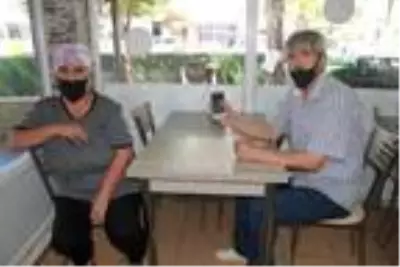 4 aydır kayıp olan kızlarının dükkanlarını soyduğunu iddia ettiler 4 aydır kayıp olan kızlarının dükkanlarını soyduğunu iddia ettiler