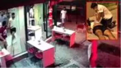 Almanya'dan tatil için Kuşadası'na gelen gurbetçi vatandaş, kalbinden bıçaklandı Almanya'dan tatil için Kuşadası'na gelen gurbetçi vatandaş, kalbinden bıçaklandı