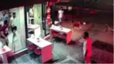Almanya'dan tatil için Kuşadası'na gelen gurbetçi vatandaş, kalbinden bıçaklandı Almanya'dan tatil için Kuşadası'na gelen gurbetçi vatandaş, kalbinden bıçaklandı