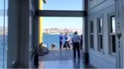 Beşiktaş'ta denize giren bir kişi, boğularak hayatını kaybetti Beşiktaş'ta denize giren bir kişi, boğularak hayatını kaybetti