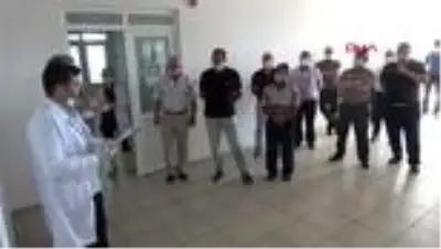 Edirne'de 'acemi kasaplara' uygulamalı kurban kesim eğitimi Edirne'de 'acemi kasaplara' uygulamalı kurban kesim eğitimi