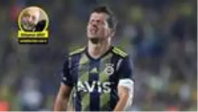 Fenerbahçe'nin kaptanı Emre Belözoğlu'ndan itiraf: Sinirime hakim olmayı futbol sonrası başaracağım Fenerbahçe'nin kaptanı Emre Belözoğlu'ndan itiraf: Sinirime hakim olmayı futbol sonrası başaracağım