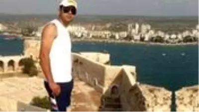 Gürültü yapan komşusunu uyaran genç, yumruk darbesiyle hayatını kaybetti Gürültü yapan komşusunu uyaran genç, yumruk darbesiyle hayatını kaybetti
