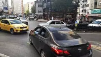 Hasta taşıyan ambulans kaza yaptı Hasta taşıyan ambulans kaza yaptı