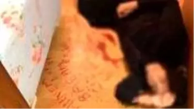 Kanıyla kendisini vuran eşinin adını yazmıştı! Saldırgan kocanın 39 yıl hapsi istendi Kanıyla kendisini vuran eşinin adını yazmıştı! Saldırgan kocanın 39 yıl hapsi istendi