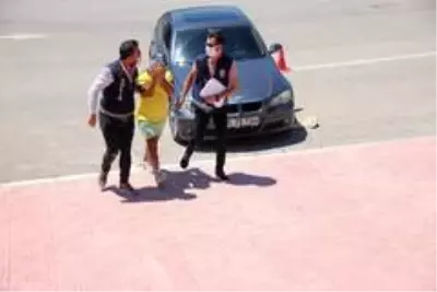 Kendisini 1,5 yıl taciz ettiğini ileri sürdüğü adamı tutuklattıran Tuğçe Çelik konuştu Kendisini 1,5 yıl taciz ettiğini ileri sürdüğü adamı tutuklattıran Tuğçe Çelik konuştu