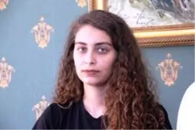 Kendisini 1,5 yıl taciz ettiğini ileri sürdüğü adamı tutuklattıran Tuğçe Çelik konuştu Kendisini 1,5 yıl taciz ettiğini ileri sürdüğü adamı tutuklattıran Tuğçe Çelik konuştu