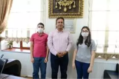 LGS birincilerinden başkan vekili Yağbat'a ziyaret LGS birincilerinden başkan vekili Yağbat'a ziyaret