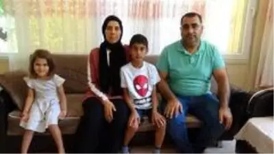 Minik Nazenin'in feryadı: 'Abimin ölmesini istemiyorum yardım eder misiniz' Minik Nazenin'in feryadı: 'Abimin ölmesini istemiyorum yardım eder misiniz'