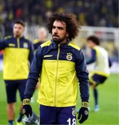 Sadık Çiftpınar, önümüzdeki sezonda da Fenerbahçe forması giyecek Sadık Çiftpınar, önümüzdeki sezonda da Fenerbahçe forması giyecek