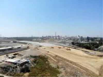 Dört araçlık tünelleriyle dünyada bir ilk olan Kuzey Marmara Otoyolu'na sona gelindi Dört araçlık tünelleriyle dünyada bir ilk olan Kuzey Marmara Otoyolu'na sona gelindi