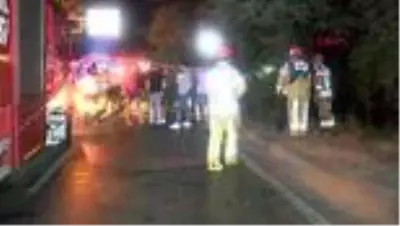 SARIYER'DE OTOMOBİL ORMANLIK ALANA DEVRİLDİ: 1'İ AĞIR 2 YARALI SARIYER'DE OTOMOBİL ORMANLIK ALANA DEVRİLDİ: 1'İ AĞIR 2 YARALI