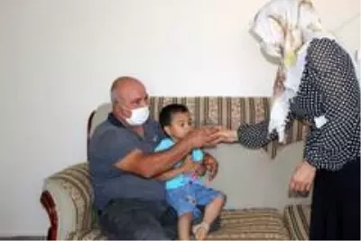 Talasemi hastası minik Bager, ilik nakli bekliyor Talasemi hastası minik Bager, ilik nakli bekliyor