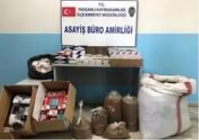 Tavşanlı'da makaron ve tütün ele geçirildi Tavşanlı'da makaron ve tütün ele geçirildi