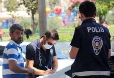 Koronavirüs vakalarının arttığı Şanlıurfa'da ekipler denetimleri sıklaştırdı