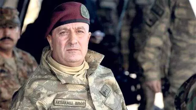 Yüksek Askeri Şura'da 15 Temmuz'un kilit ismi Zekai Aksakallı emekliye sevk edildi Yüksek Askeri Şura'da 15 Temmuz'un kilit ismi Zekai Aksakallı emekliye sevk edildi