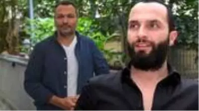 Ali Sunal gece yarısı otel sahibiyle kavga etti, Berkay duruma müdahale edip özür diledi Ali Sunal gece yarısı otel sahibiyle kavga etti, Berkay duruma müdahale edip özür diledi