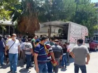 Aliağa'da Ayasofya için şükür lokması Aliağa'da Ayasofya için şükür lokması