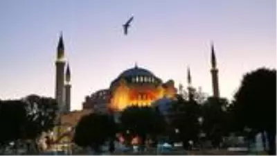 Ayasofya Camii, Lozan Antlaşması'nın 97. yıl dönümünde yeniden ibadete açılıyor Ayasofya Camii, Lozan Antlaşması'nın 97. yıl dönümünde yeniden ibadete açılıyor