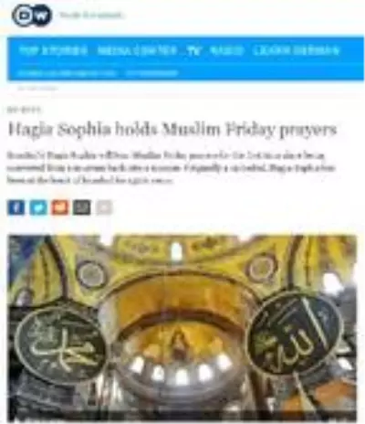 Ayasofya'da 86 yıl sonra ilk Cuma namazı dünya basınında Ayasofya'da 86 yıl sonra ilk Cuma namazı dünya basınında