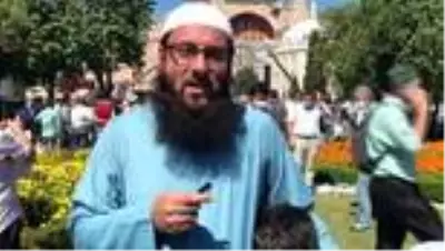 Aysofya Camii'nde ilk namazı kılmak için ailesiyle Keşmir'den geldi Aysofya Camii'nde ilk namazı kılmak için ailesiyle Keşmir'den geldi
