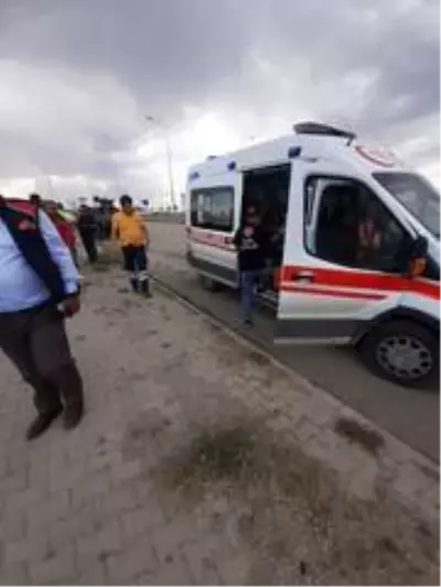 Doğubayazıt'ta trafik kazası; 3 yaralı Doğubayazıt'ta trafik kazası; 3 yaralı