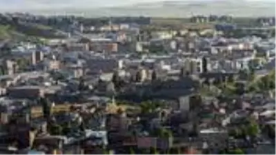Erzurum Valisi, kentteki vaka sayısının 160 olduğunu açıkladı ve uyardı: Virüsün yayılma hızı devam ediyor Erzurum Valisi, kentteki vaka sayısının 160 olduğunu açıkladı ve uyardı: Virüsün yayılma hızı devam ediyor