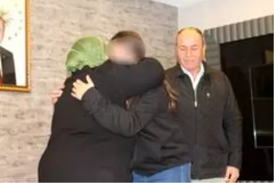 Evlat nöbeti HDP ve PKK'ya karşı direnişe dönüştü Evlat nöbeti HDP ve PKK'ya karşı direnişe dönüştü