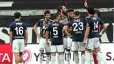 Fenerbahçe, sezonun sona ermesiyle 8 isimle yollarını ayıracak Fenerbahçe, sezonun sona ermesiyle 8 isimle yollarını ayıracak