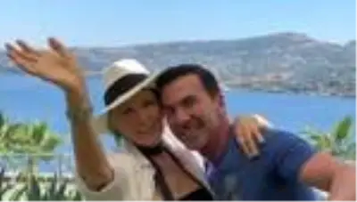 Filiz Akın ile oğlu İlker İnanoğlu aylar sonra kavuştu Filiz Akın ile oğlu İlker İnanoğlu aylar sonra kavuştu