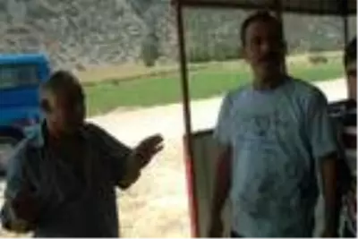 Kahramanmaraş'ta seyir halindeki otomobil alev aldı! 1'i çocuk 2 kişi yanarak öldü Kahramanmaraş'ta seyir halindeki otomobil alev aldı! 1'i çocuk 2 kişi yanarak öldü