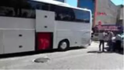 OTOBÜS ŞOFÖRÜNÜN 'ÖLÜM UYKUSU? OTOBÜS ŞOFÖRÜNÜN 'ÖLÜM UYKUSU?